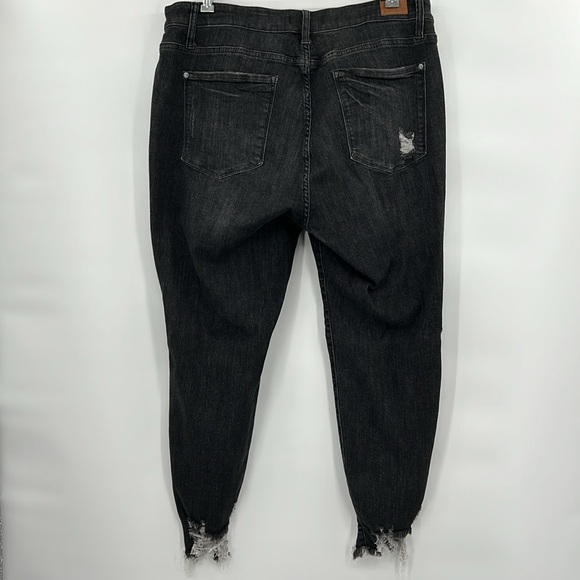 Judy Blue Black‎ Skinny Fit Distressed Jeans Women's 20W JB84169 Button Fly - Picture 6 of 8